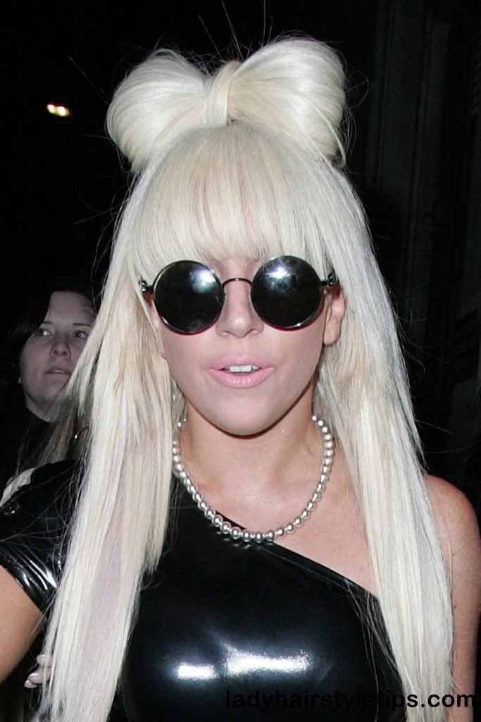 How to Create a Lady Gaga Hairstyle Bow?